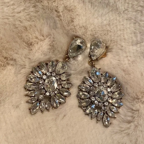 CRYS Earrs - Picture 2 of 3